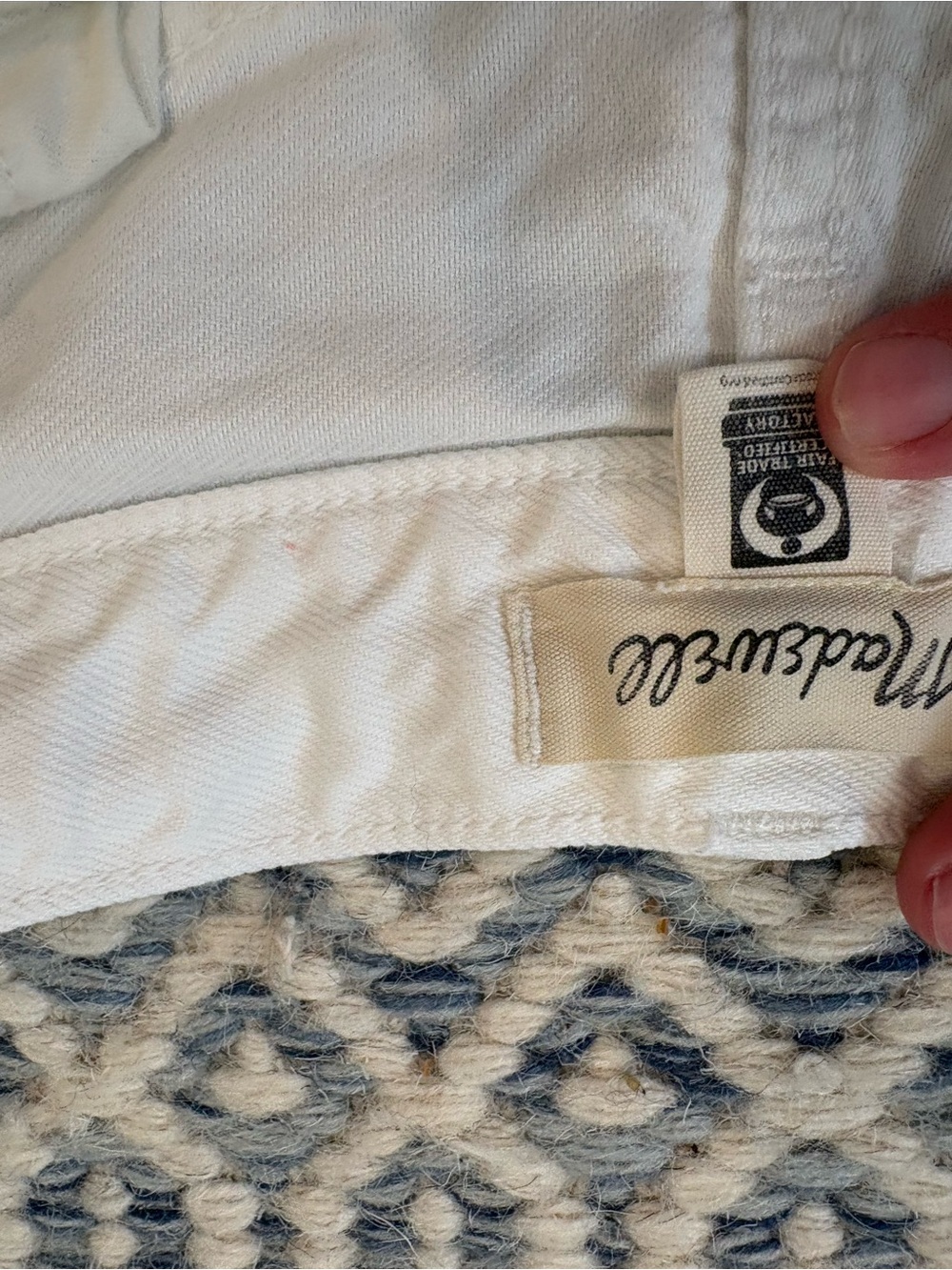 Madewell Low-Slung Baggy Jean: Airy Denim Edition - Picture 5 of 5
